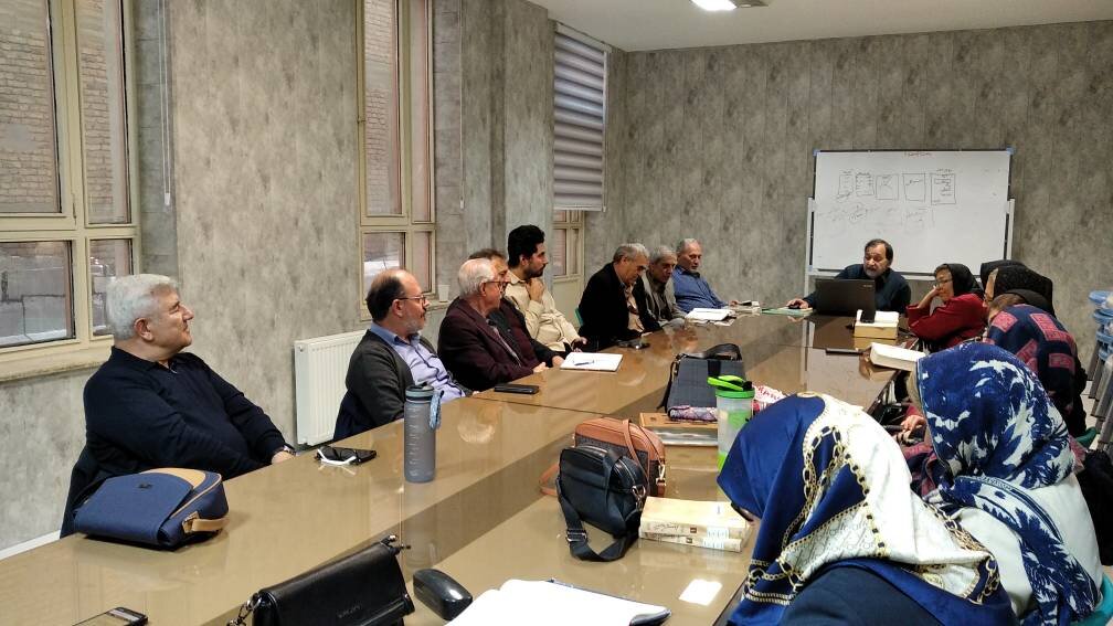 سلسله نشست‌های «آشنایی با اندیشه‌های عرفانی مولوی» در کتابخانه مرکزی ارومیه برگزار می‌شود