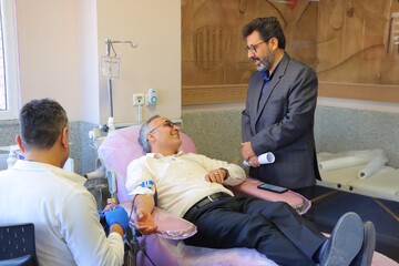 اهدای خون توسط اهالی کتاب استان یزد