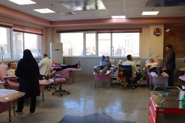 اهدای خون توسط اهالی کتاب استان یزد