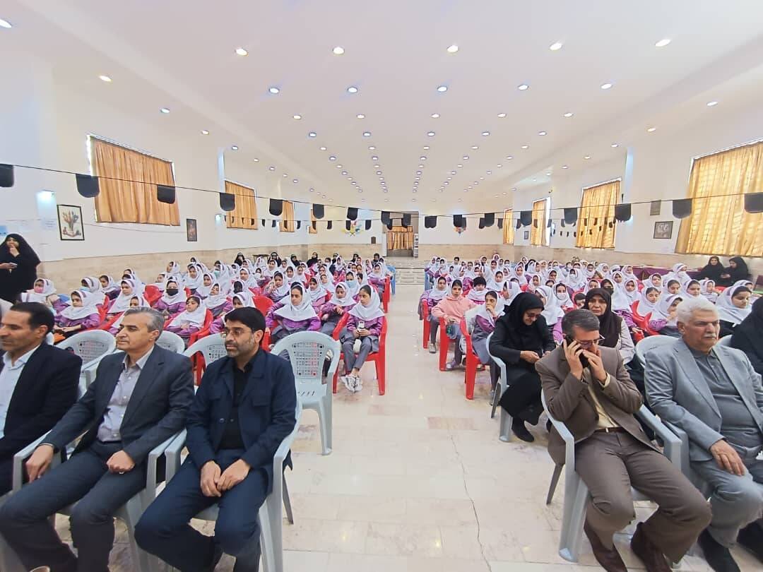 زنگ کتاب و کتابخوانی در مدارس شهرستان رفسنجان نواخته شد