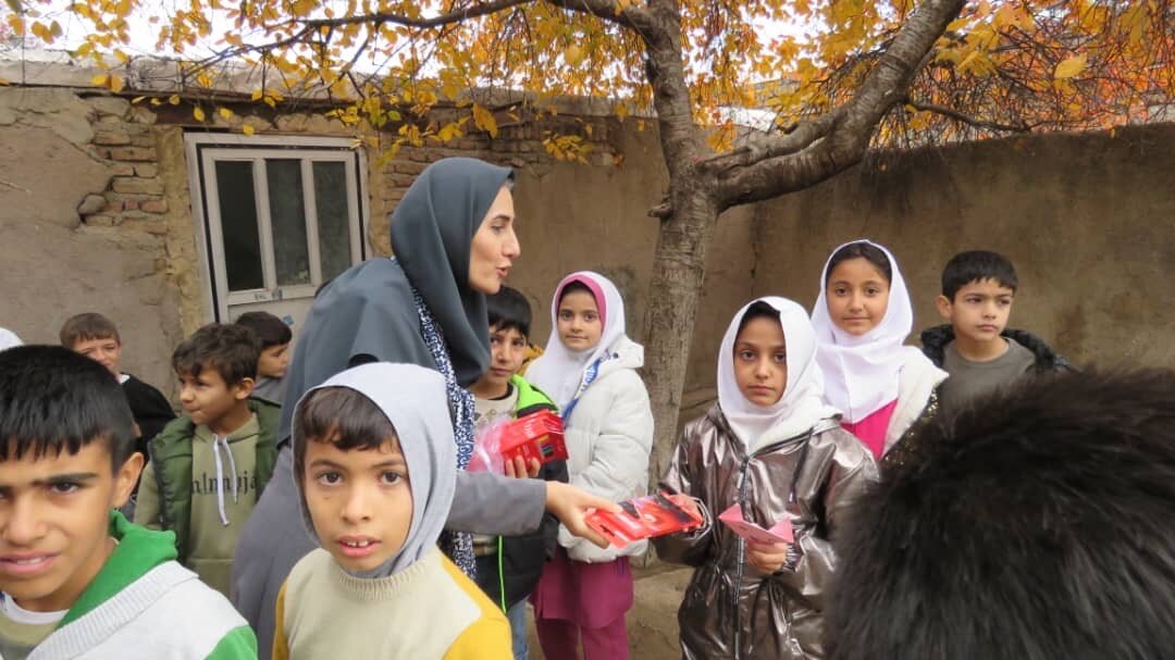 هفته کتاب در ماکو؛ از حضور فرماندار تا اجرای طرح «کتابستان مدرسه»