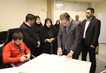 بازدید استاندار آذربایجان غربی از کتابخانه مرکزی استان