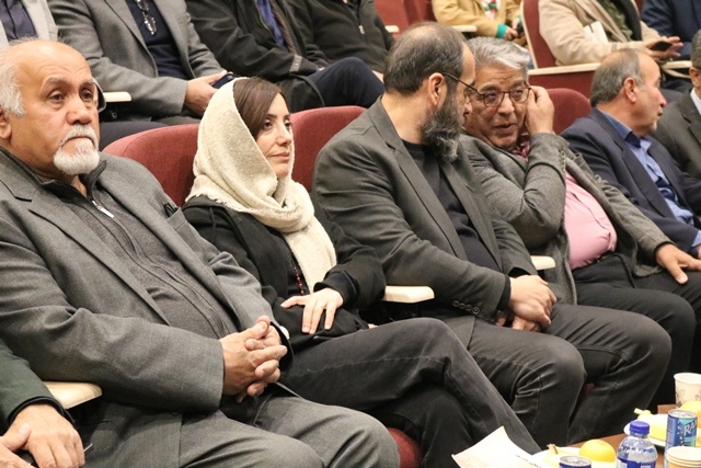 هویت فرهنگی ایران، با جریان ادبیات و شعر پیوند ناگسستنی دارد