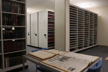 کتابخانه عمومی «شهید آیت‌الله دستغیب شیراز» صاحب اسکنر دیجیتال می‌شود