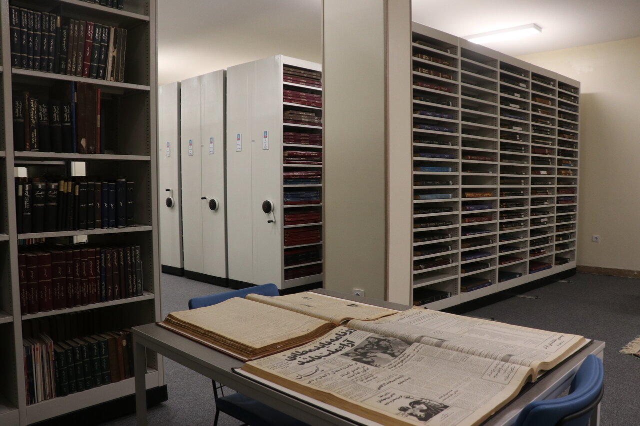 کتابخانه عمومی «شهید آیت‌الله دستغیب شیراز» صاحب اسکنر دیجیتال می‌شود