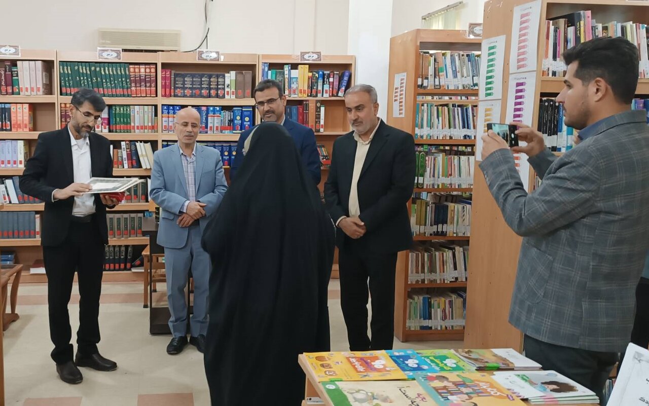 احداث کتابخانه مرکزی لامرد، یک ضرورت است