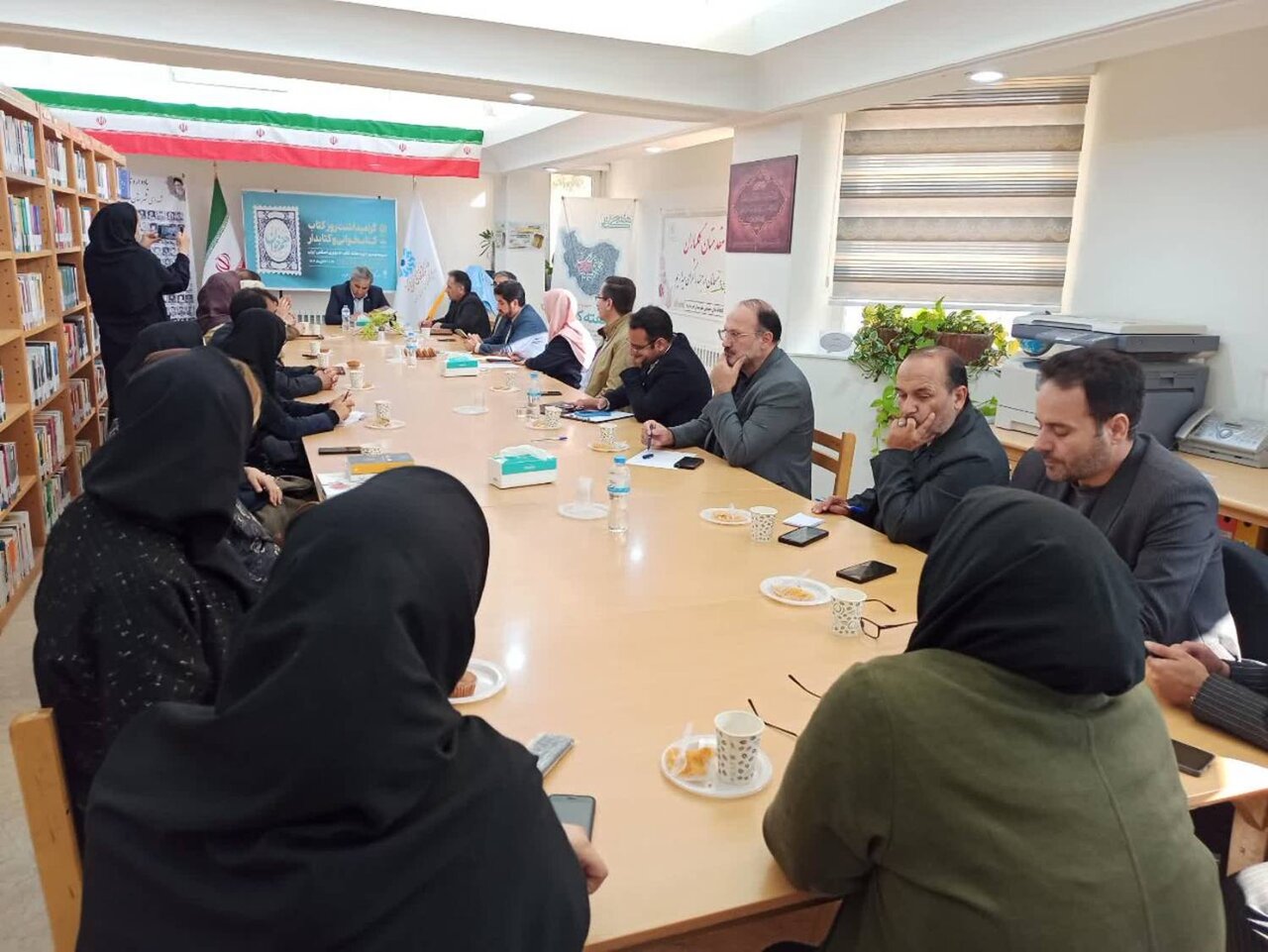 کتابخانه‌های عمومی خرمدره، هفته کتاب را با رویدادهای متنوع گرامی داشتند