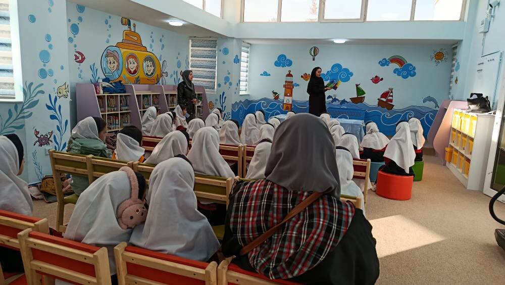 کتابخانه‌های عمومی خرمدره، هفته کتاب را با رویدادهای متنوع گرامی داشتند