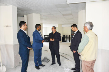 بازدید از کتابخانه مرکزی شیراز