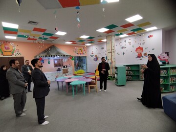 بازدید مدیرعامل دارالعرفان از کتابخانه مرکزی قم