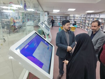 بازدید مدیرعامل دارالعرفان از کتابخانه مرکزی قم