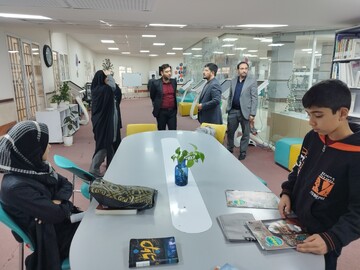 بازدید مدیرعامل دارالعرفان از کتابخانه مرکزی قم