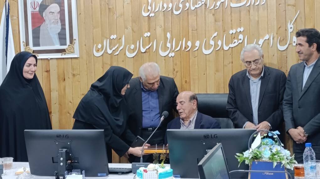 برگزاری جلسه پرسش و پاسخ با پروفسور سکندر امان‌الهی بهاروند