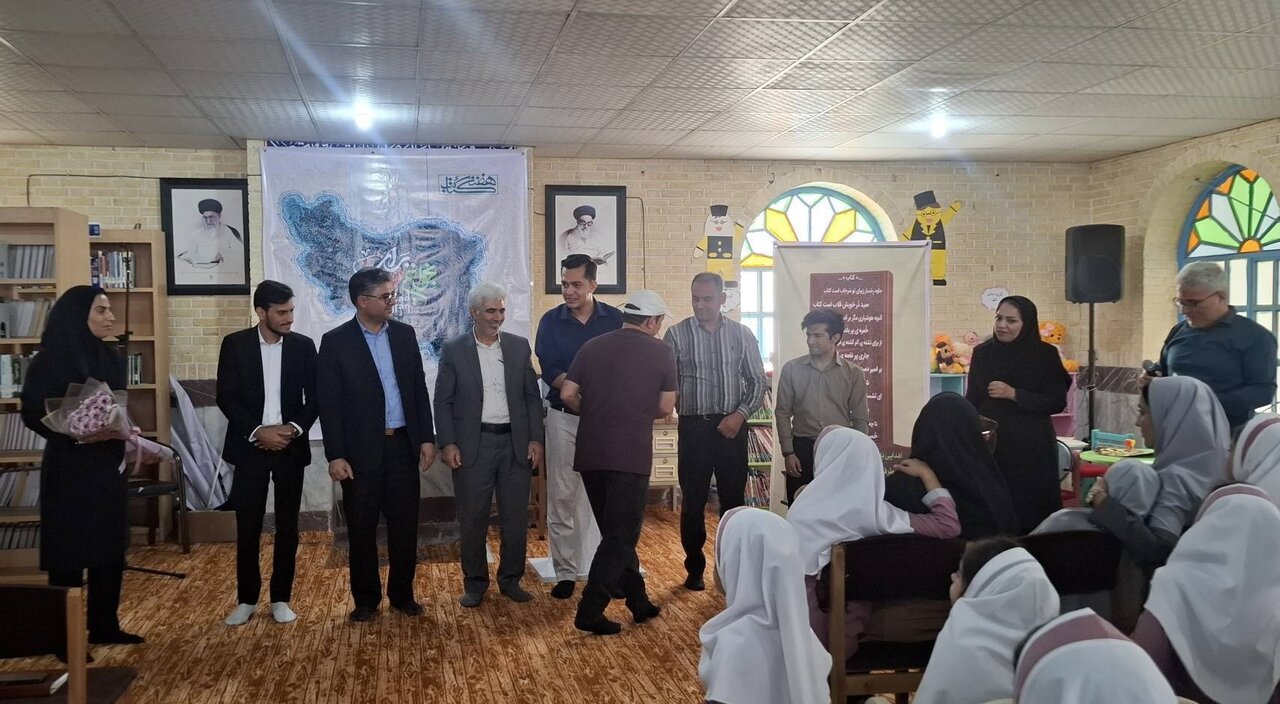۳۰ برنامه فرهنگی و ترویجی ارمغان کتابخانه‌های عمومی فراشبند به دوستداران کتاب