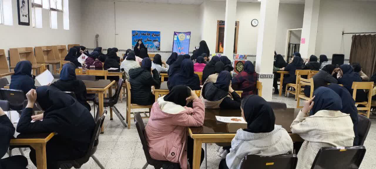 اجرای برنامه‌های متنوع فرهنگی در کتابخانه‌های عمومی استان مرکزی