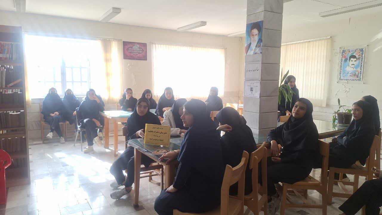 برگزاری برنامه‌های متنوع فرهنگی در کتابخانه‌های عمومی استان مرکزی