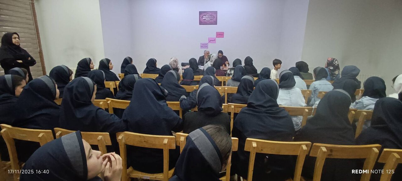 محفل ادبی «اتفاق واژه‌ها» در کتابخانه جدّا