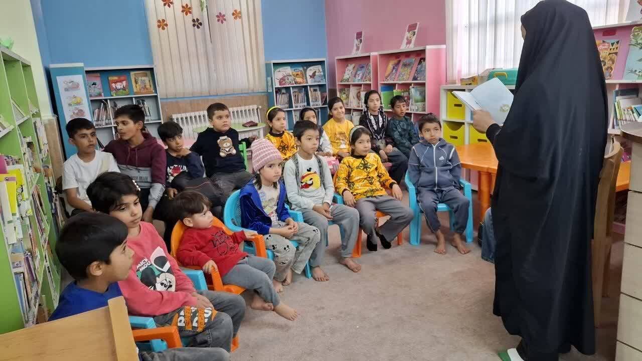 جلوهای بینظیر از پیوند کتاب، هنر و مسئولیتهای اجتماعی در استان مرکزی