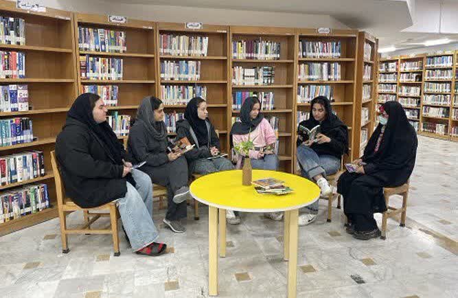 کتابخانه‌های عمومی؛ چراغ‌های روشن فرهنگ در استان مرکزی