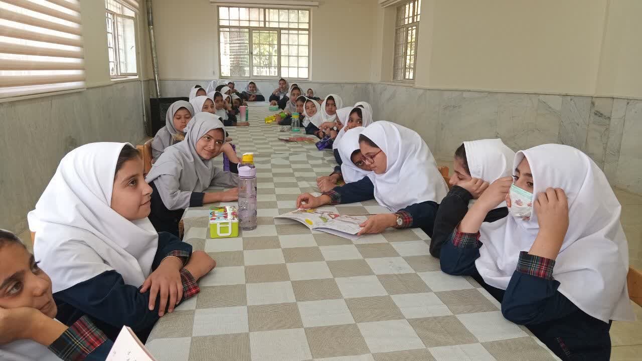 کتابخانه‌های عمومی؛ چراغ‌های روشن فرهنگ در استان مرکزی