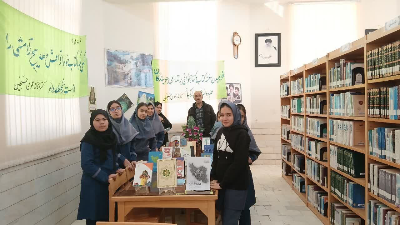 کتابخانه‌های عمومی؛ چراغ‌های روشن فرهنگ در استان مرکزی