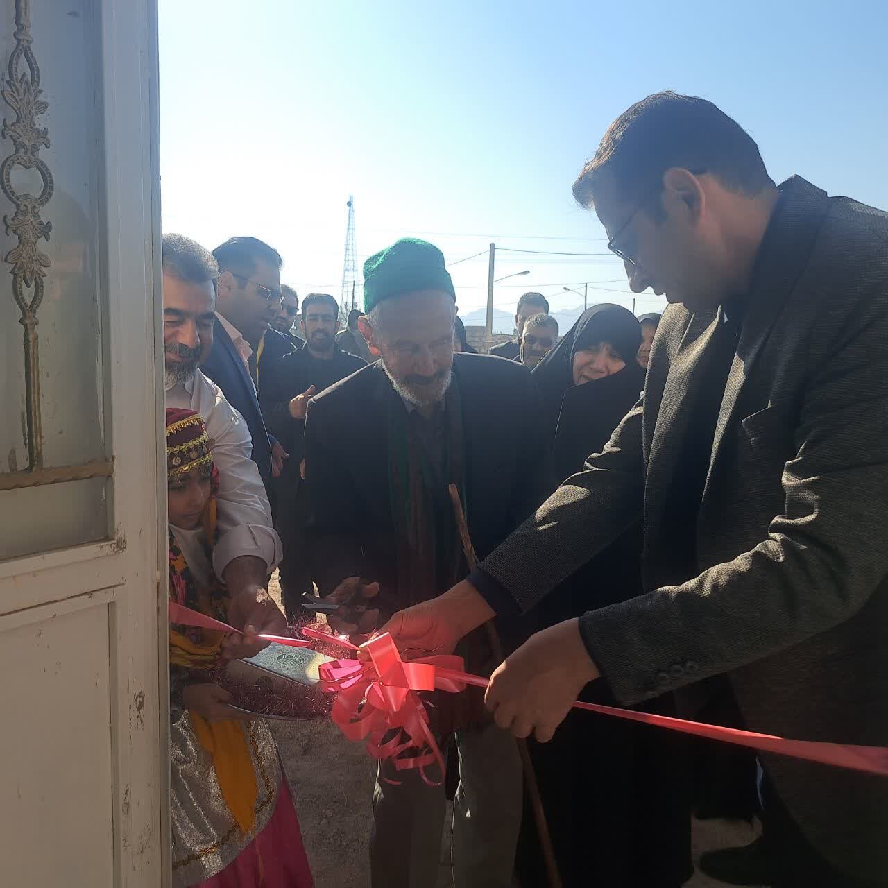 کتابخانه عمومی خیر ساز روستای احمدآباد خارتوران افتتاح شد