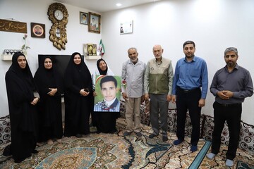 دیدار با خانواده شهید «عبدالصمد توفیقی مطلق