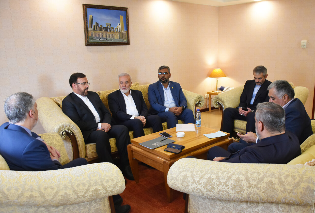 موافقت وزیر فرهنگ و ارشاد با پروژه ساخت کتابخانه مرکزی شیراز