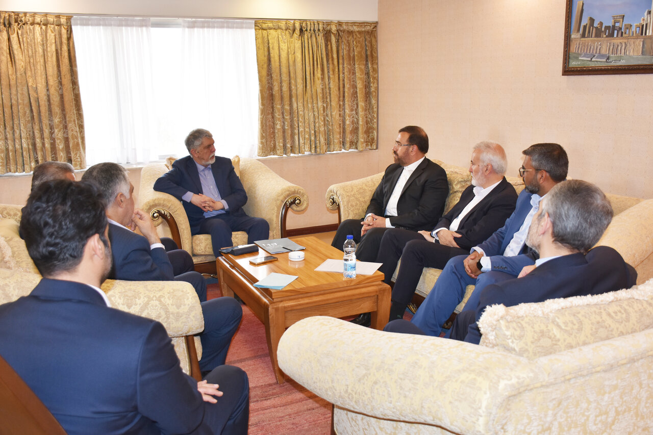 موافقت وزیر فرهنگ و ارشاد با پروژه ساخت کتابخانه مرکزی شیراز