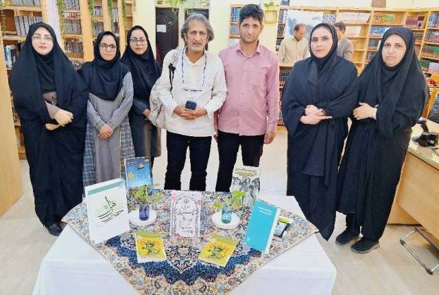 نشست صمیمی احمد اکبرپور در کتابخانه شهید مطهری کهنوج