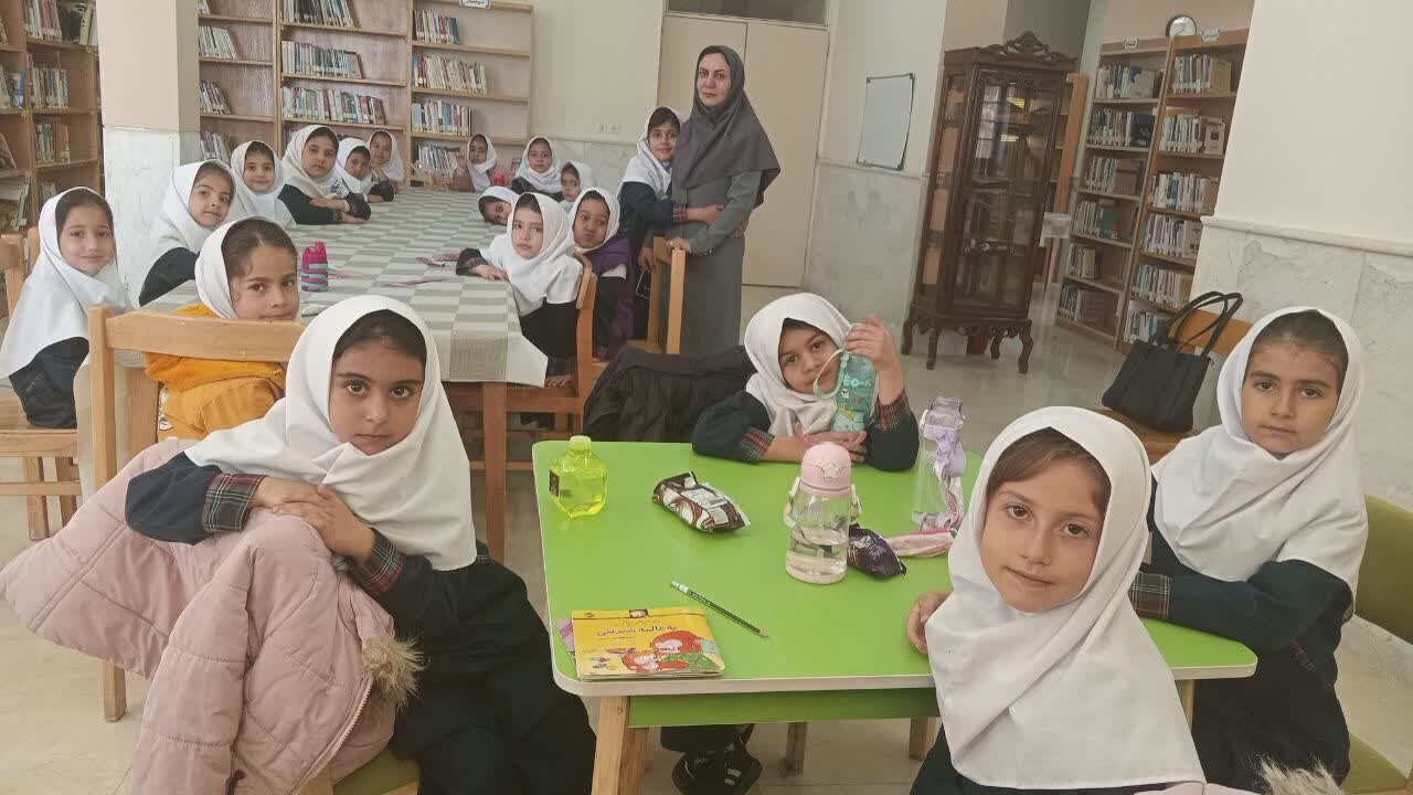 کتابخانه‌های عمومی استان مرکزی در مسیر ترویج مطالعه