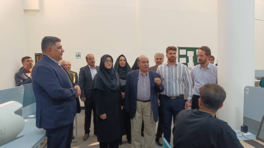 چهره ماندگار علم انسان‌شناسی، مهمان کتابخانه مرکزی خرم‌آباد شد