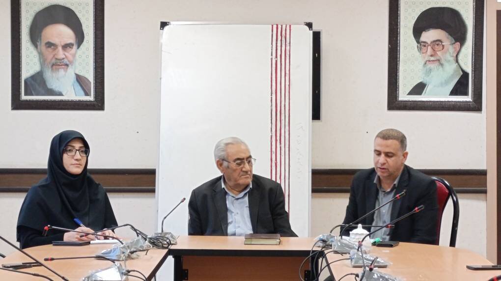 تعامل بنیاد ایرانشناسی شعبه لرستان و کتابخانههای عمومی استان برای معرفی مشترک مفاخر لرستانی