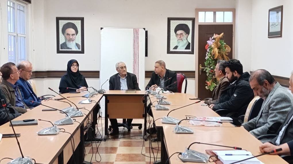 تعامل بنیاد ایران‌شناسی شعبه لرستان و کتابخانه‌های عمومی استان برای معرفی مشترک مفاخر لرستانی