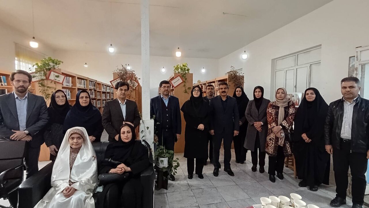 بررسی مشکلات زیرساختی کتابخانه‌ ۱۷ شهریور خرم‌آباد