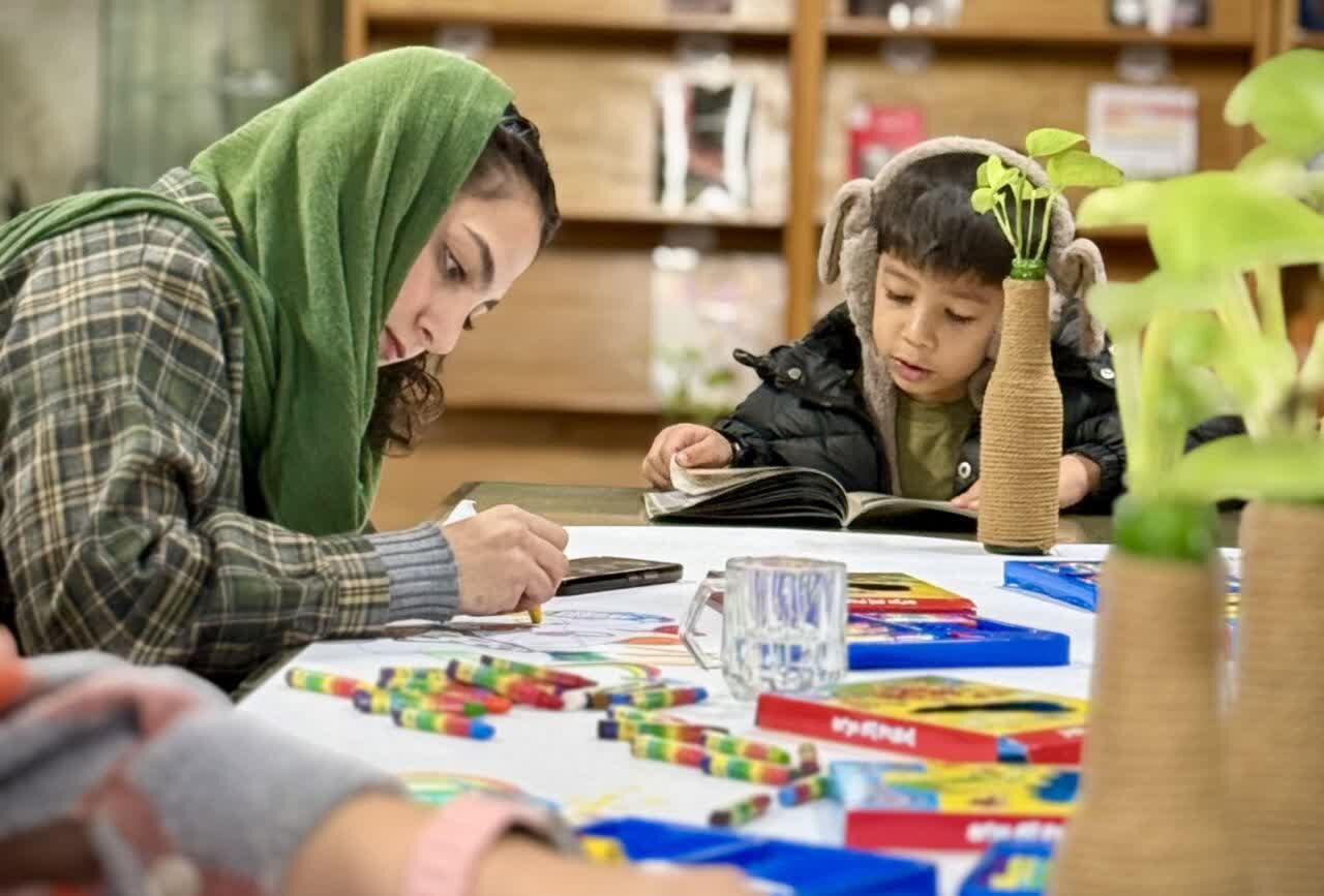 برگزاری برنامه‌های فرهنگی و آموزشی در کتابخانه‌های عمومی استان مرکزی