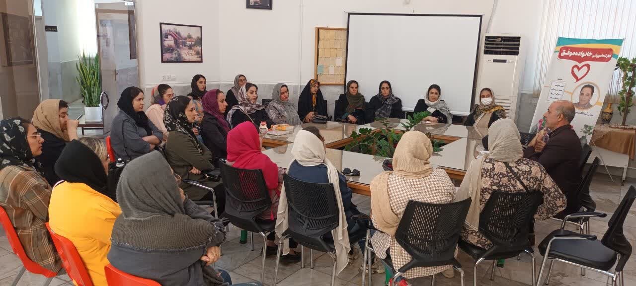 ترویج کتاب و کتابخوانی در کتابخانههای عمومی استان مرکزی