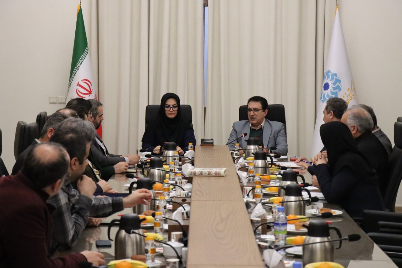 کتابخانه‌ها باید به پایگاه‌های آموزشی و فرهنگی تبدیل شوند