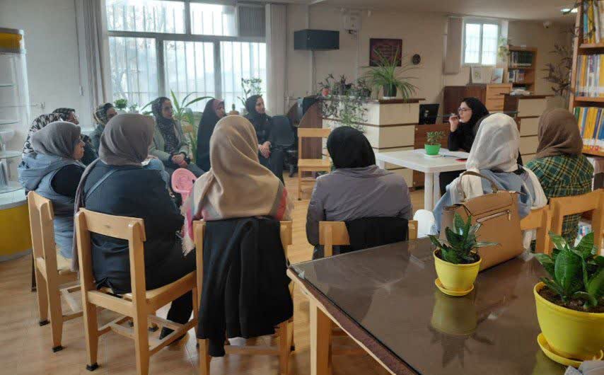 پیوند فرهنگ، خانواده و آیینهای ایرانی در کتابخانههای عمومی استان مرکزی