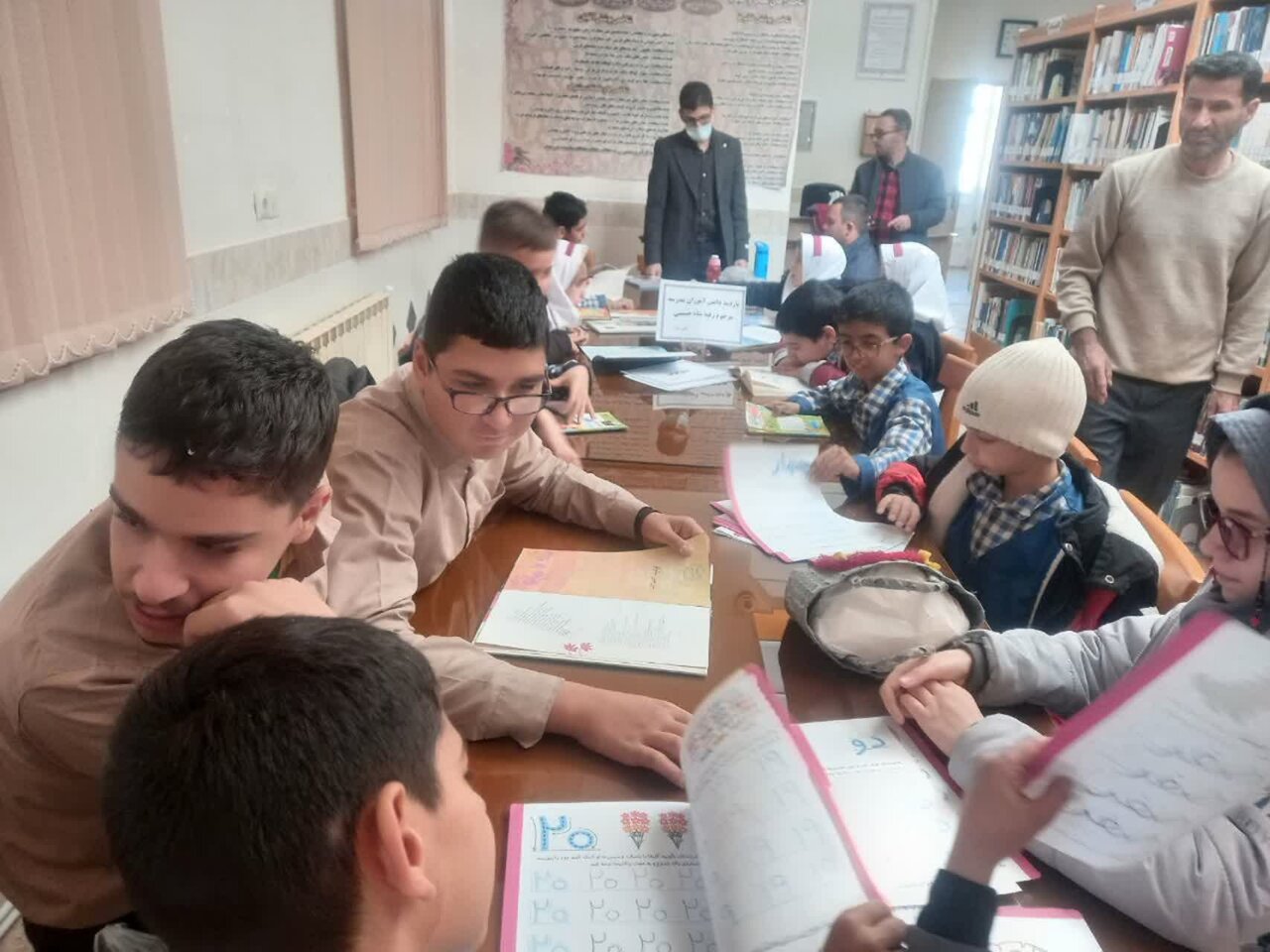 پیوند فرهنگ، خانواده و آیینهای ایرانی در کتابخانههای عمومی استان مرکزی