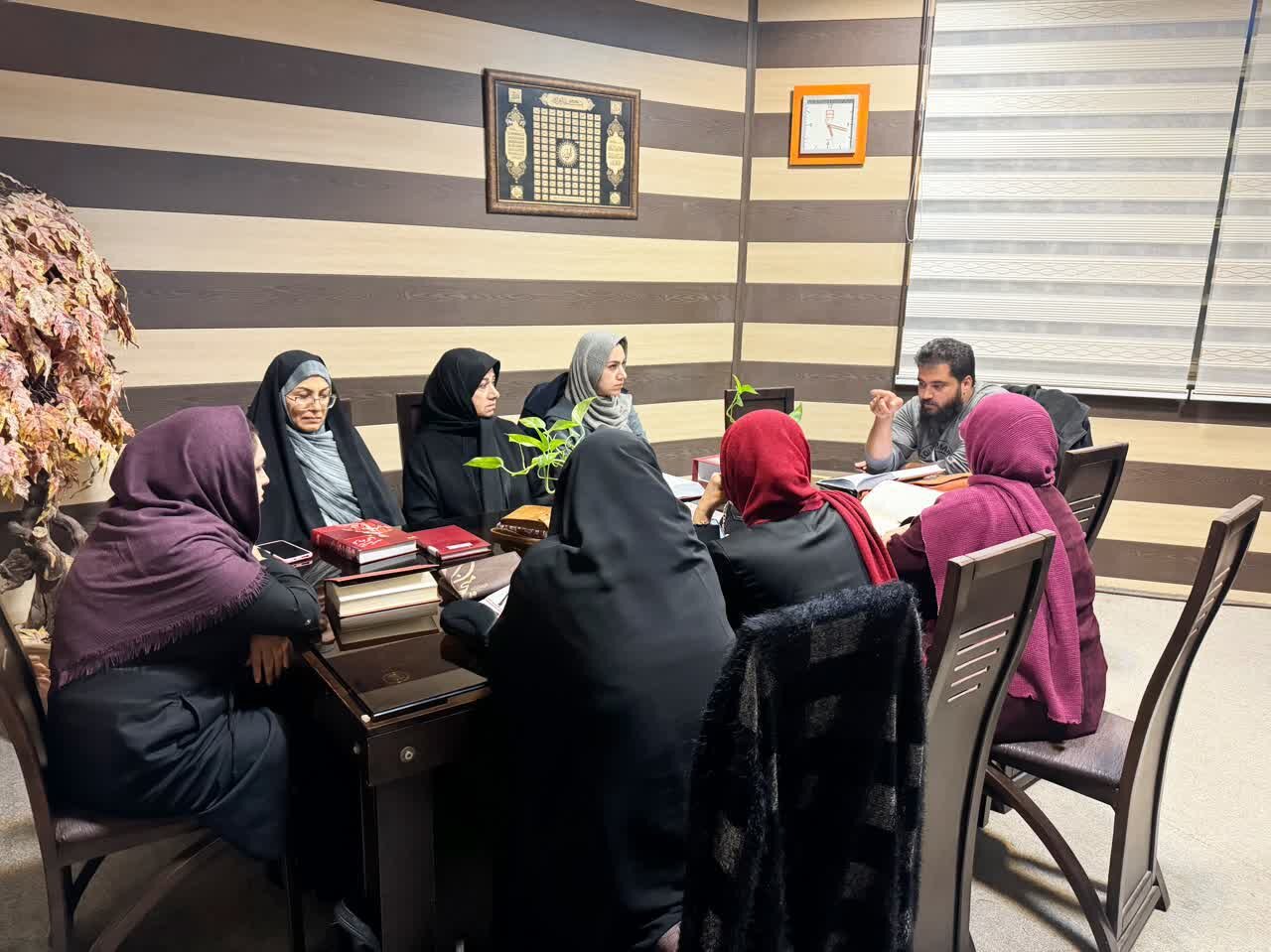 پیوند فرهنگ، خانواده و آیین‌های ایرانی در کتابخانه‌های عمومی استان مرکزی