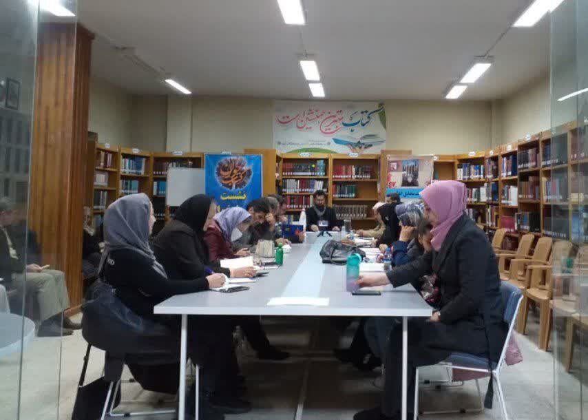 بزرگداشت روز مادر در کتابخانه‌های عمومی استان مرکزی