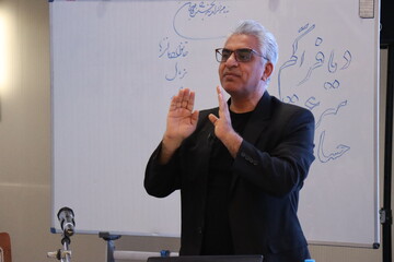 کارگاه‌های تخصصی «خبرنویسی هوشمند» و «عکاسی موبایلی»