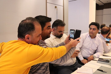 کارگاه‌های تخصصی «خبرنویسی هوشمند» و «عکاسی موبایلی»