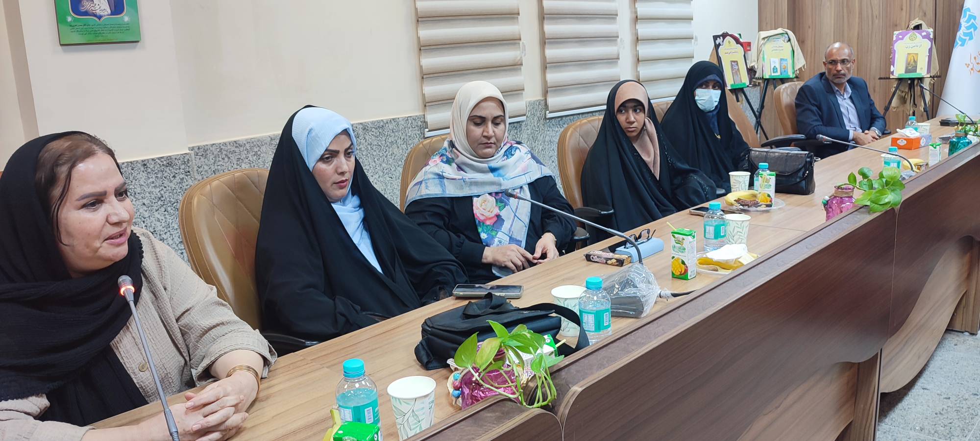 ویژه‌برنامه «بازنگری نقش زن در تعالی جامعه» برگزار شد