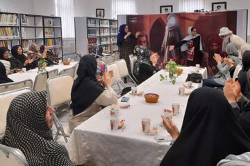 جشن مادرانه در کتابخانه‌های استان مرکزی - کراپ‌شده