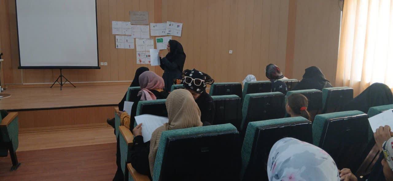 برگزاری جشن مادرانه در کتابخانه‌های استان مرکزی