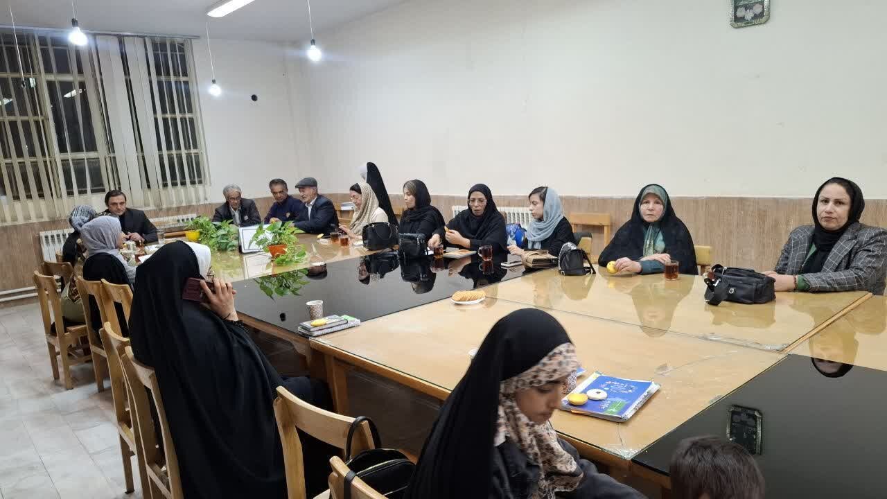 برگزاری جشن مادرانه در کتابخانه‌های استان مرکزی