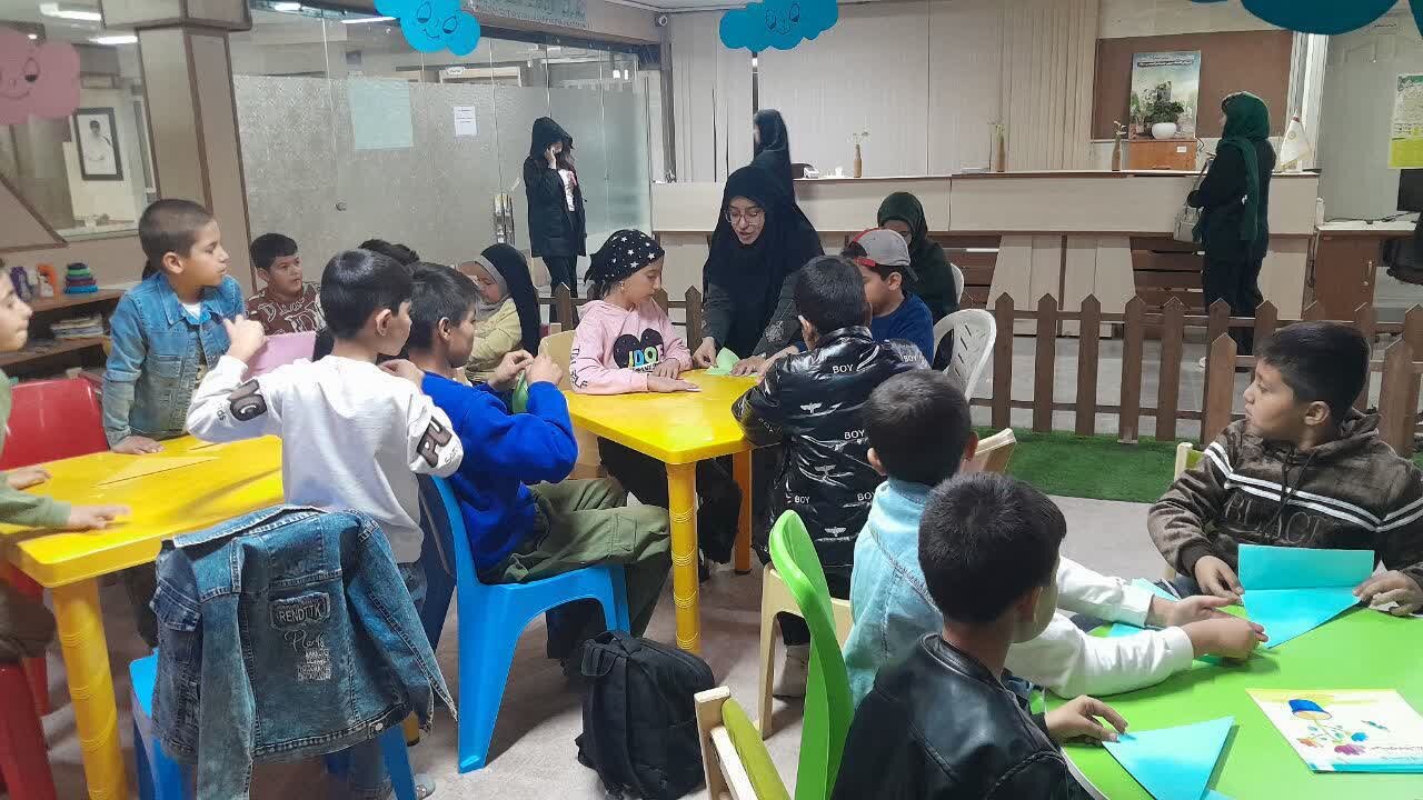 برگزاری جشن مادرانه در کتابخانههای استان مرکزی