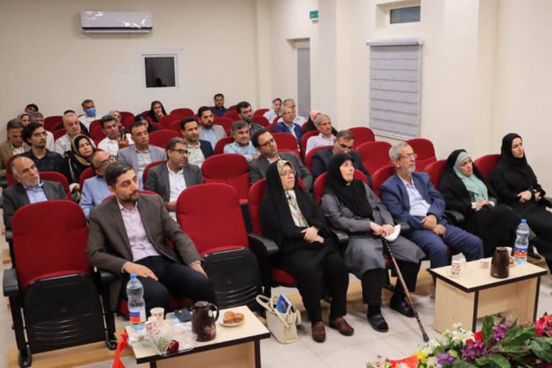 رونمایی از کتاب «اطلس زبان استان بوشهر» در کتابخانه خلیج فارس بوشهر